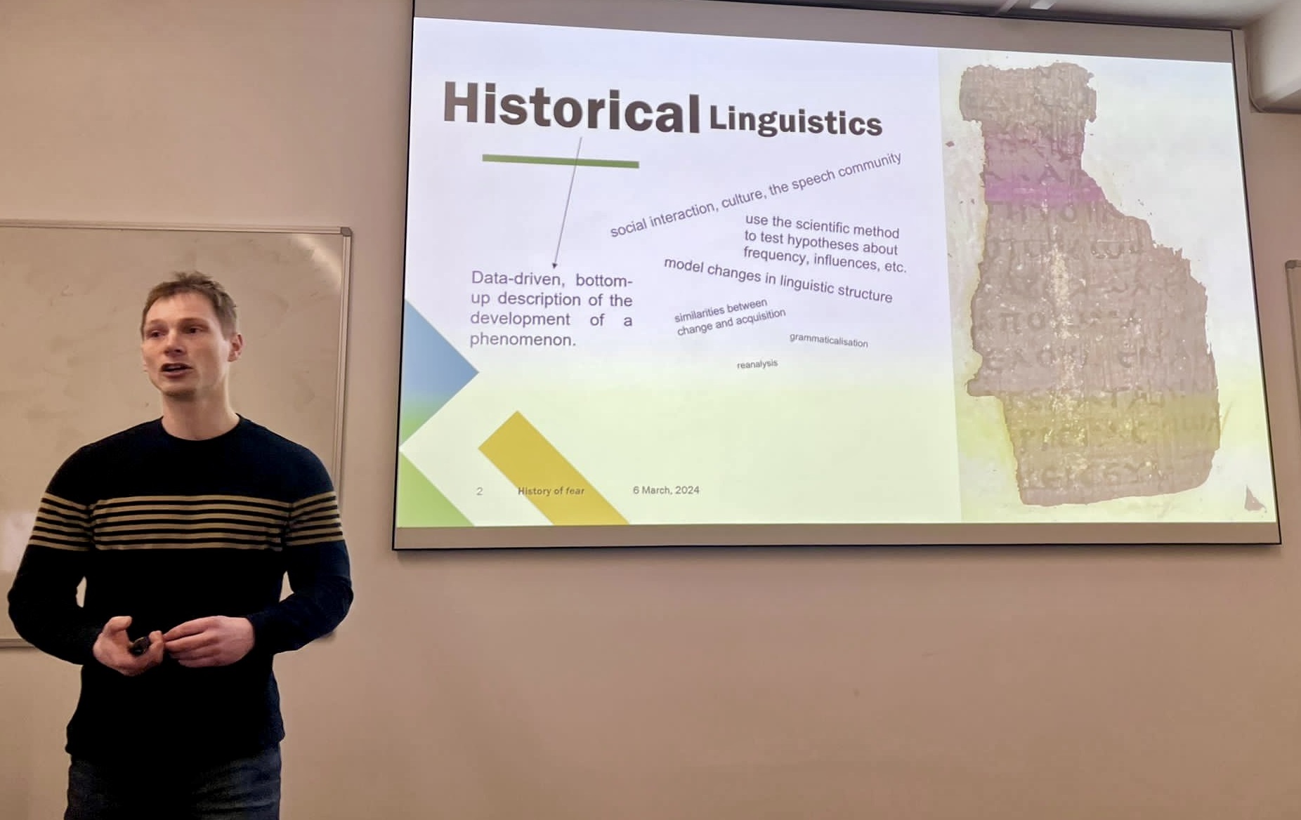 Photo of Richard Zimmermann presenting at the March 2024 Linguist Mix event 